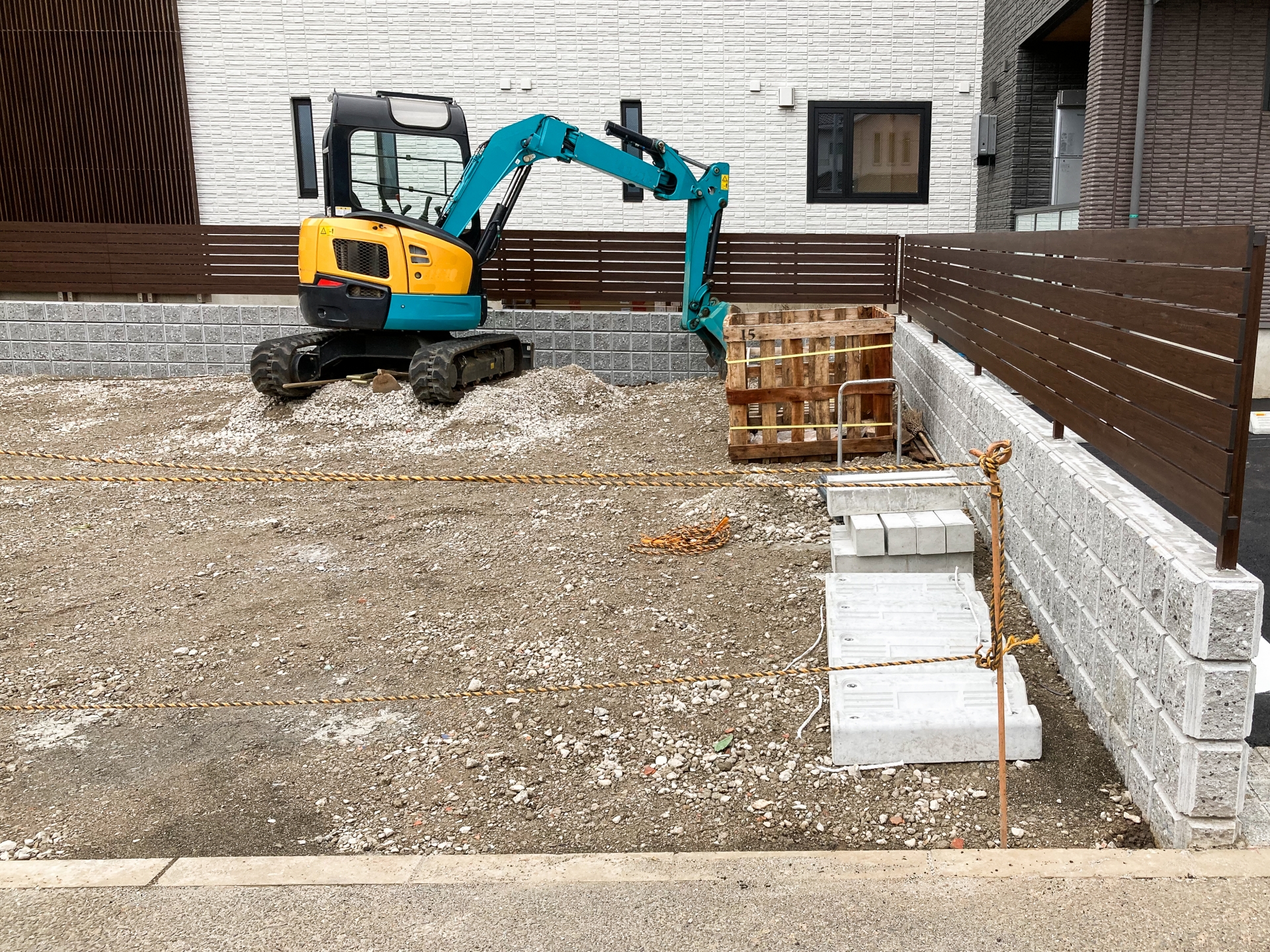 タイル・れんが・ブロック工事のことなら都築㈱へ